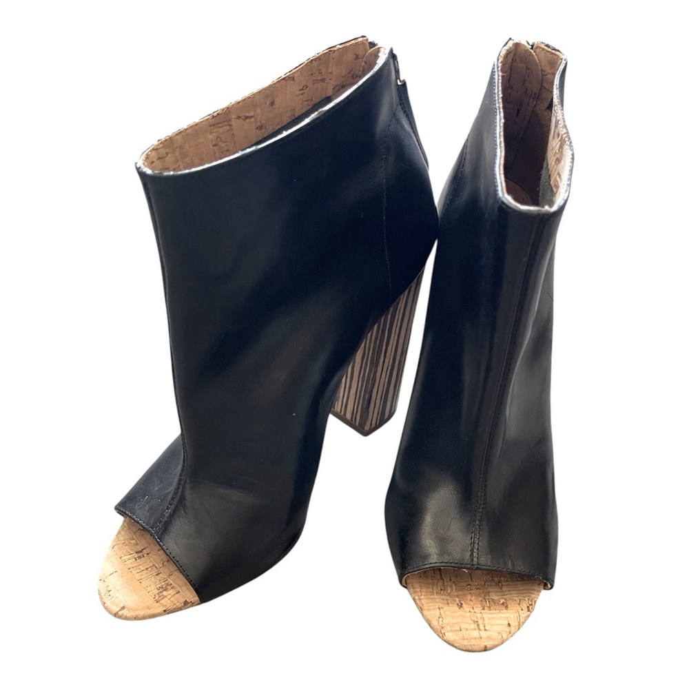 Alberto Fermani Size 9 Black Leather Peeptoe Booties